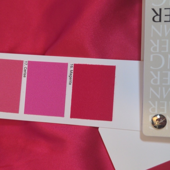 Asymmetrical Magenta Date Top - Size XS - Picture 4 of 16